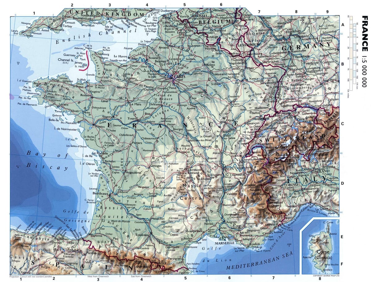 大きな地図のフランス都市